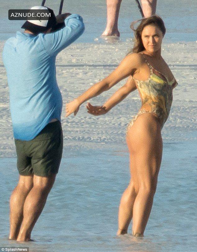 Ronda Rousey Sexy Â in Body Paint for A Sports Illustrated Photoshoot