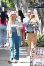 Rumer WillisSexy in Rumer Willis Sexy Spotted Showing Off Her Peaked Nipples While Shopping With Her Boyfriend Derek Richard Thomas In Weho