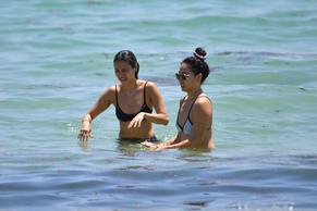 Jamie ChungSexy in Jamie Chung Sexy  goes for a quick dip in the ocean during a girls weekend in Miami (27.04.2019)