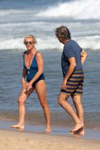 Jane KrakowskiSexy in Jane Krakowski Sexy Spends Quality Time at the Beach With Her Boyfriend David Rockwell in Hamptons