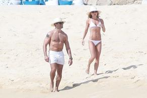 Kelly RipaSexy in Kelly Ripa Sexy strolling along the sand with Mark Consuelos in Cabo San Lucas, Mexico