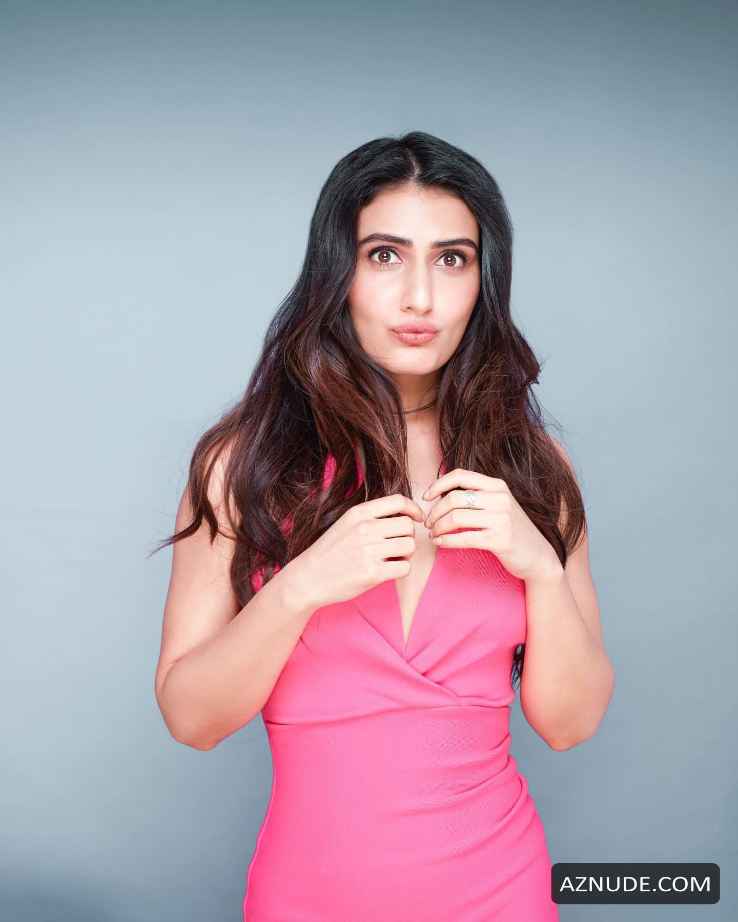 Fatima Sana Shaikh Hot Pics Collection July September 2019 Aznude