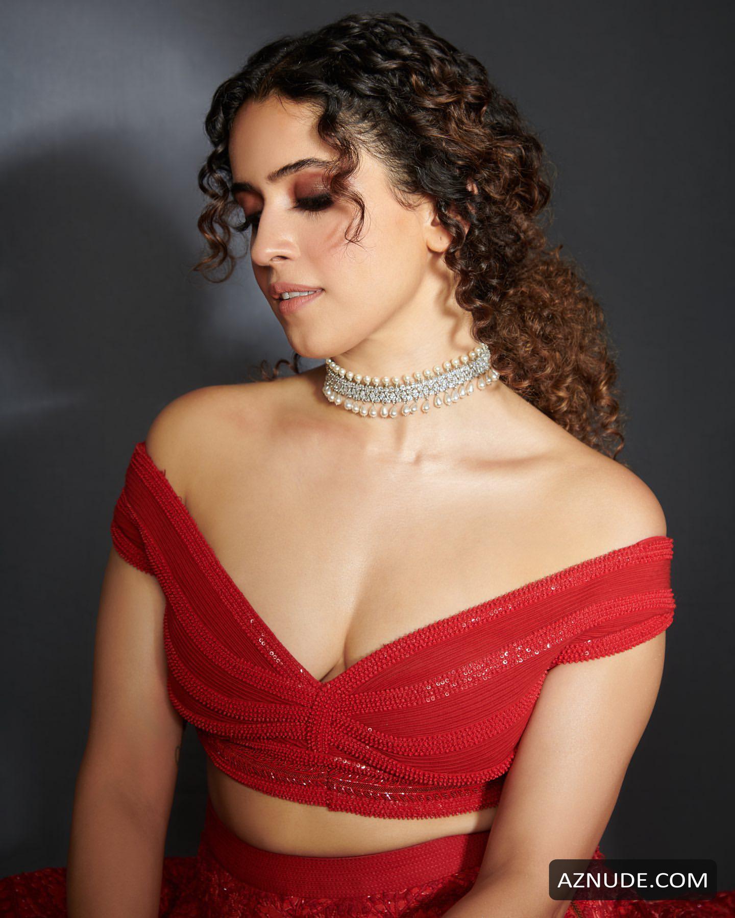 Sanya Malhotra Hot Sexy Bold Pics Collection January 2022 - AZNude
