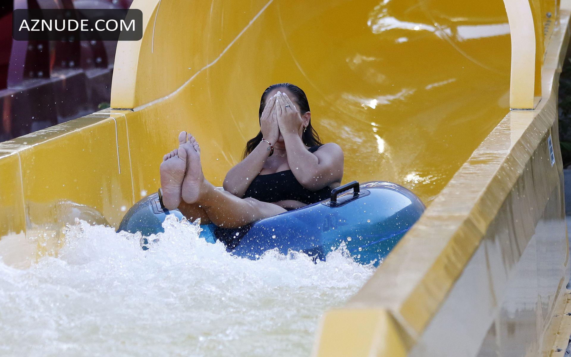 Anabel Pantoja Sexy Shows Off Her Curves In A Bikini At Warner Park In