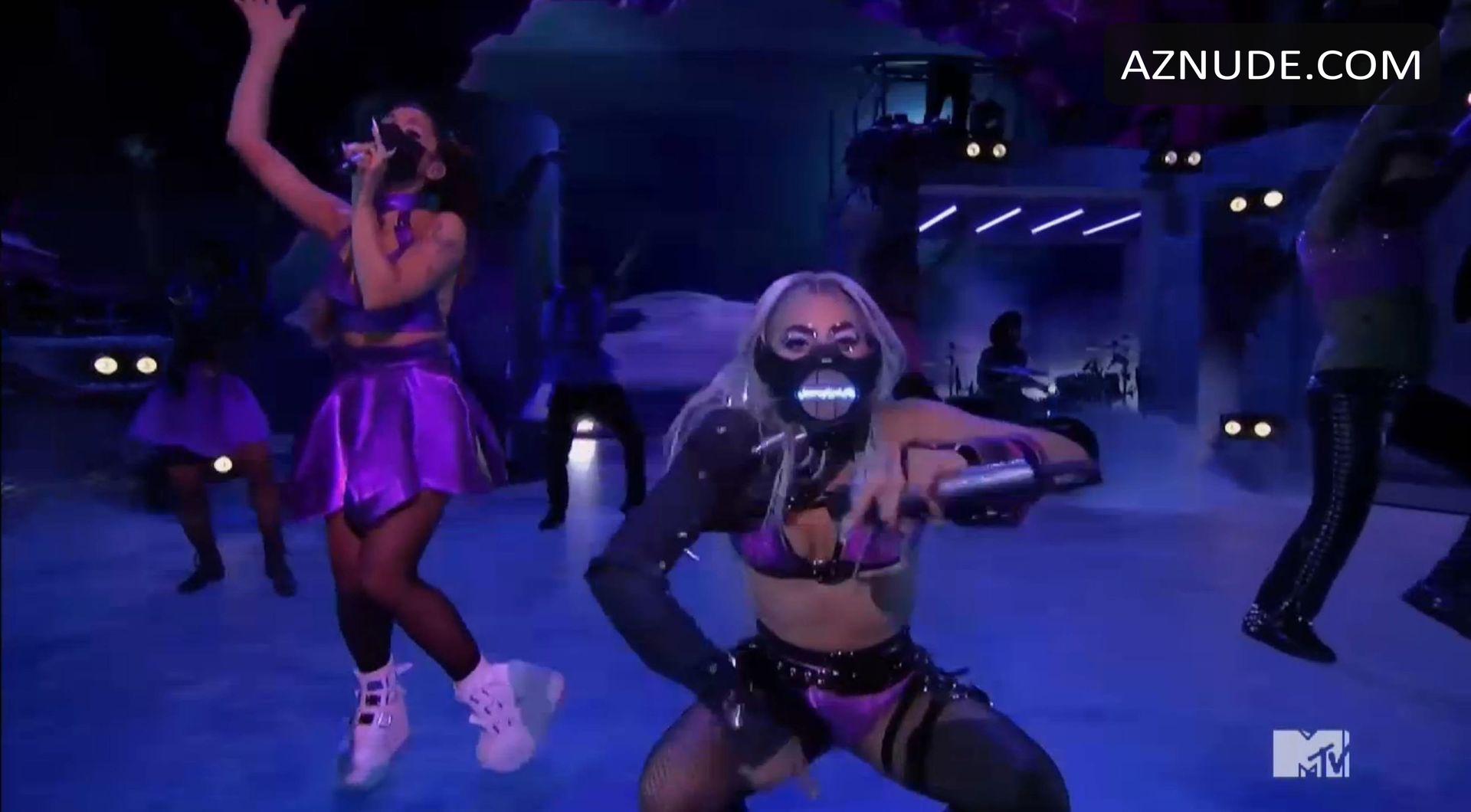Ariana Grande And Lady Gaga Sexy Performance Of Rain On Me At The Mtv 