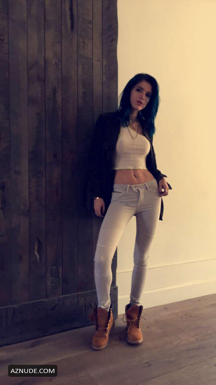 Bella Thorne Wears A White Top Without Bra And Shows Off Her Pierced