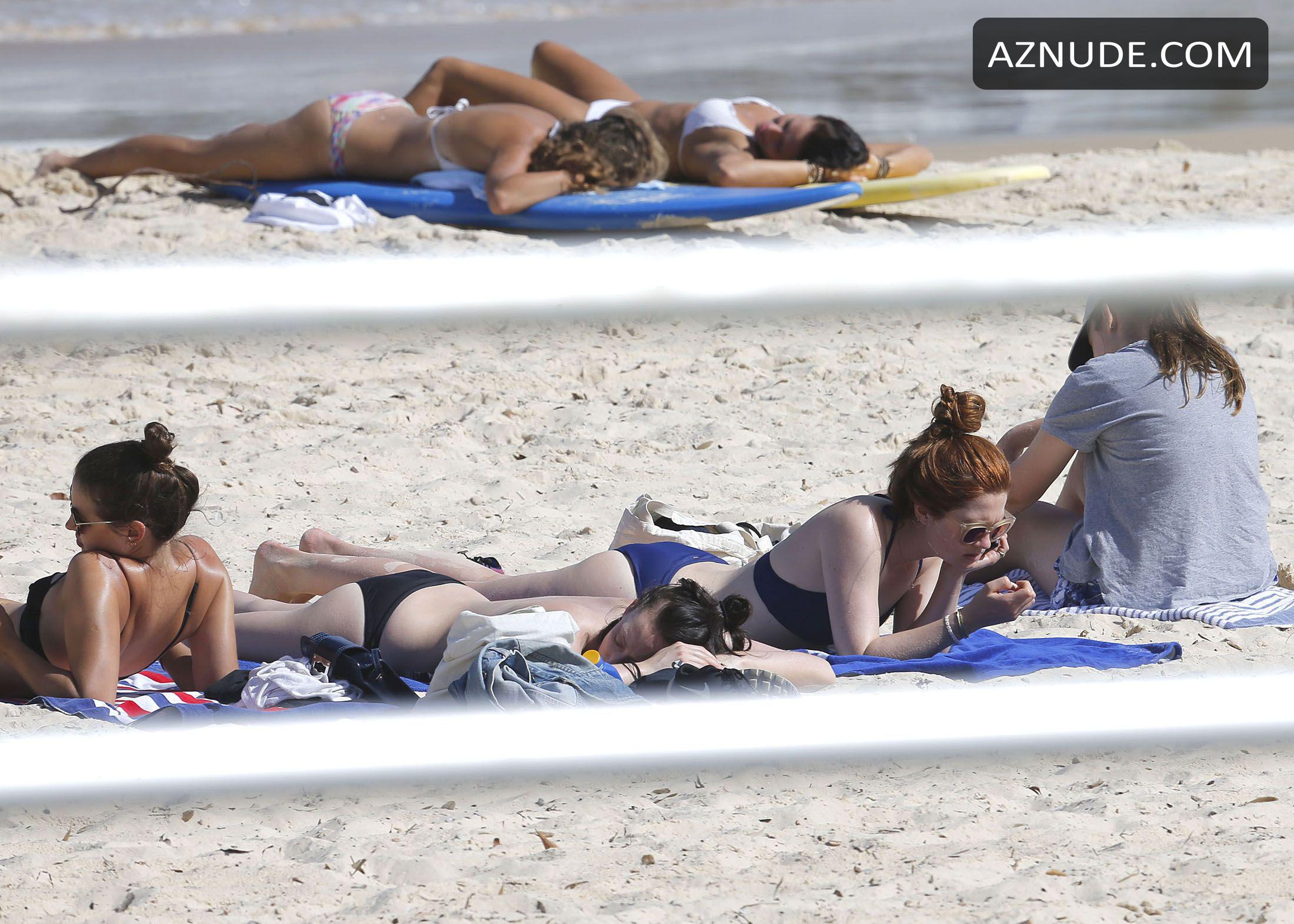 Bonnie Wright Sexy Actress Wearing Bikini On the Beach in Sydney - AZNude