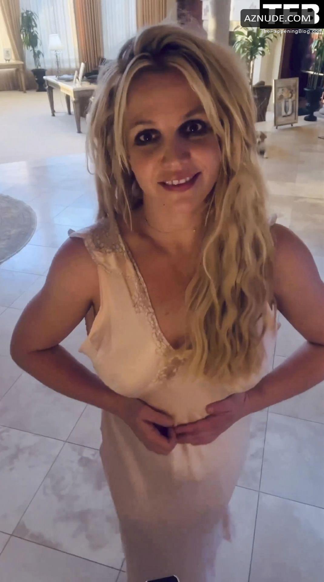 Britney Spears Sexy Posing In A Hot Nightgown Photos Collection Aznude