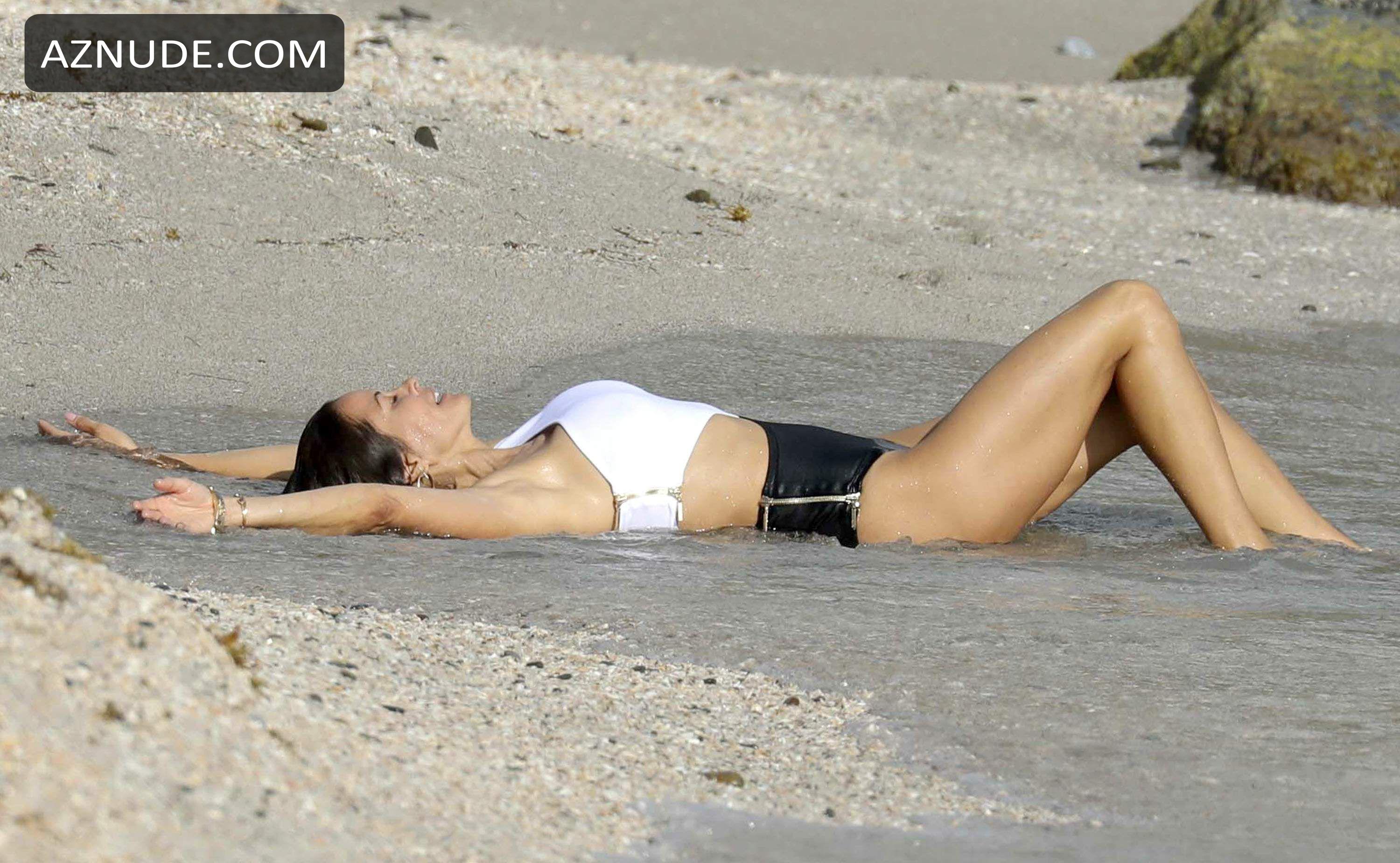 Brooke Burke Sexy Perfect Body In A Bandw Swimsuit On The Beach In St Barths Aznude 