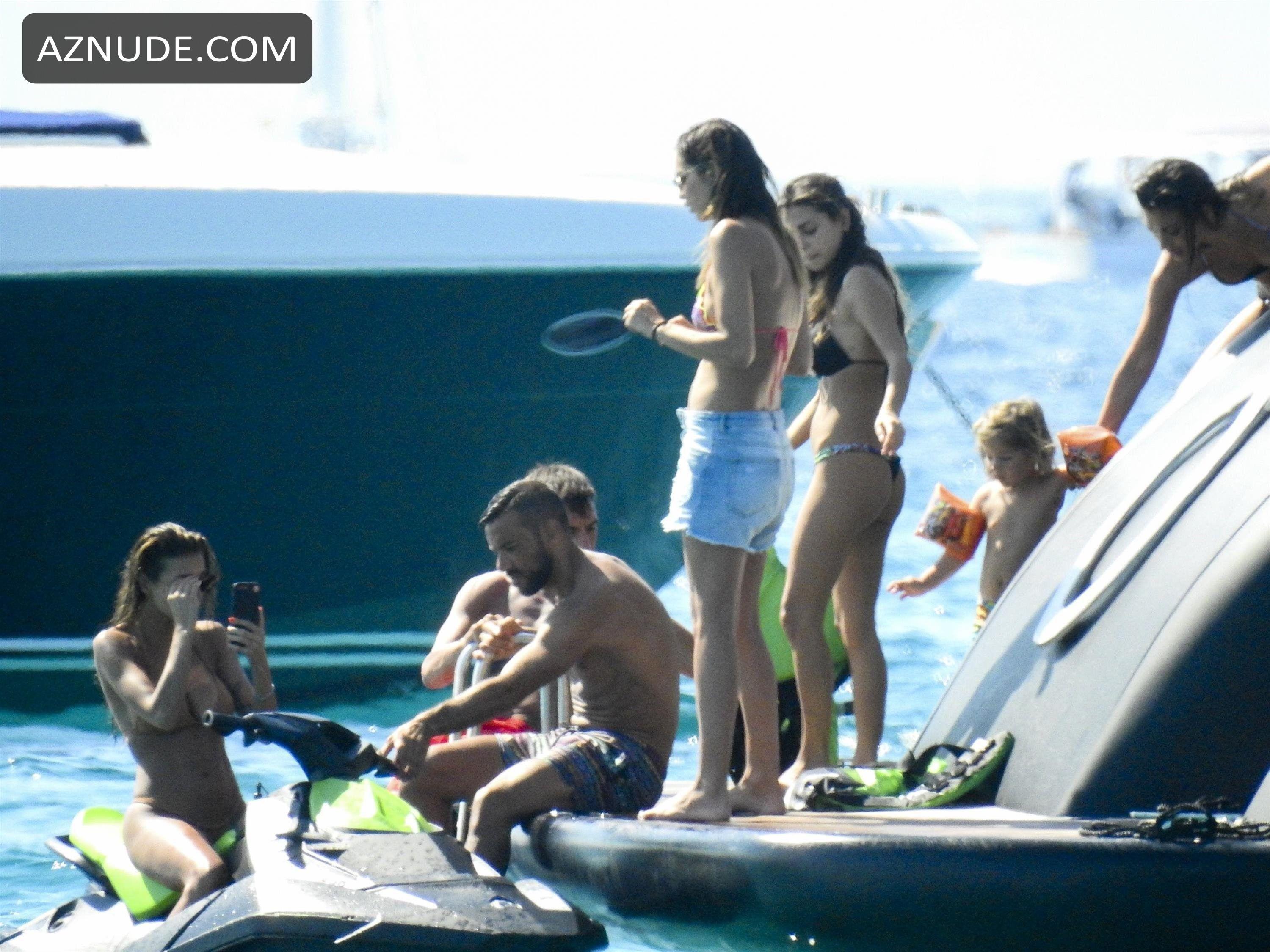 Cristina Buccino Sexy Vacation With Friends In Ibiza Aznude