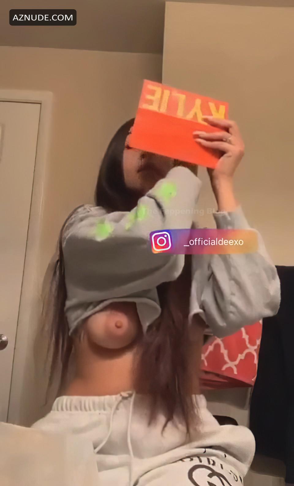 Instagram nipple slip
