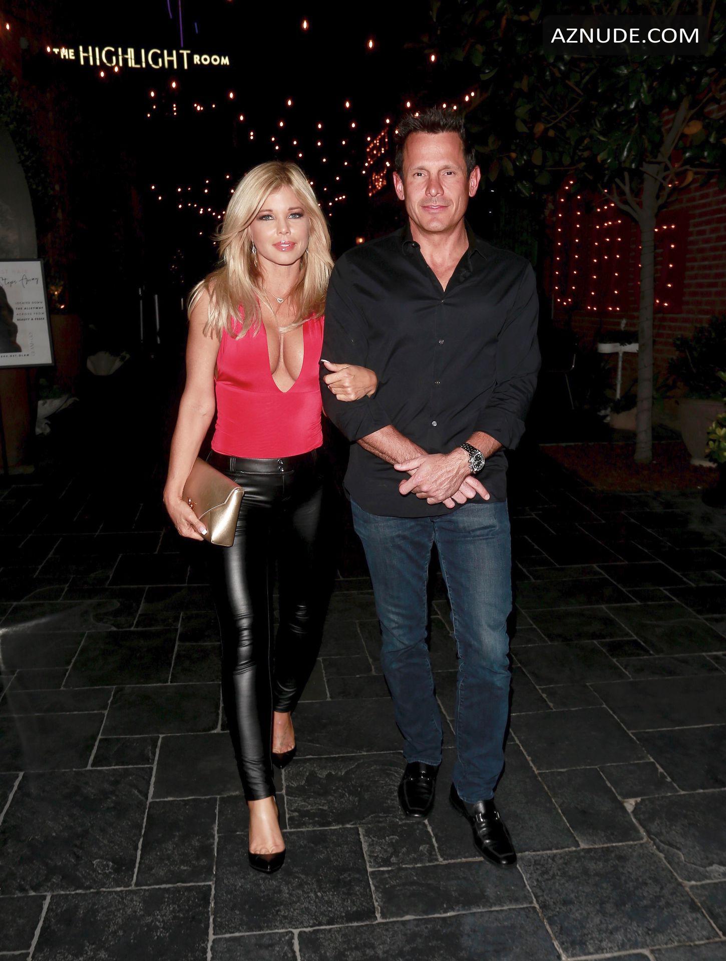 DONNA D'ERRICO Nude - AZNude