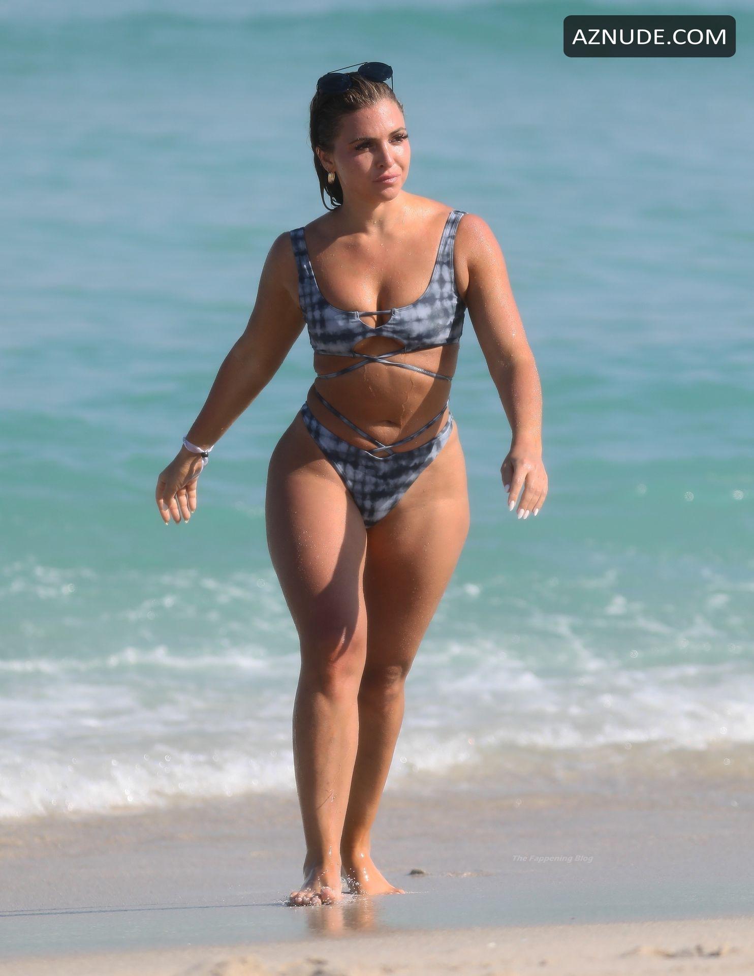 Eleonora Srugo Sexy Enjoys A Day At The Beach In Miami Aznude