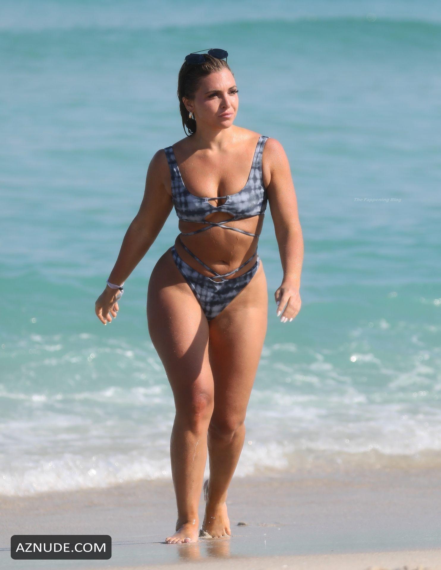 Eleonora Srugo Sexy Enjoys A Day At The Beach In Miami Aznude