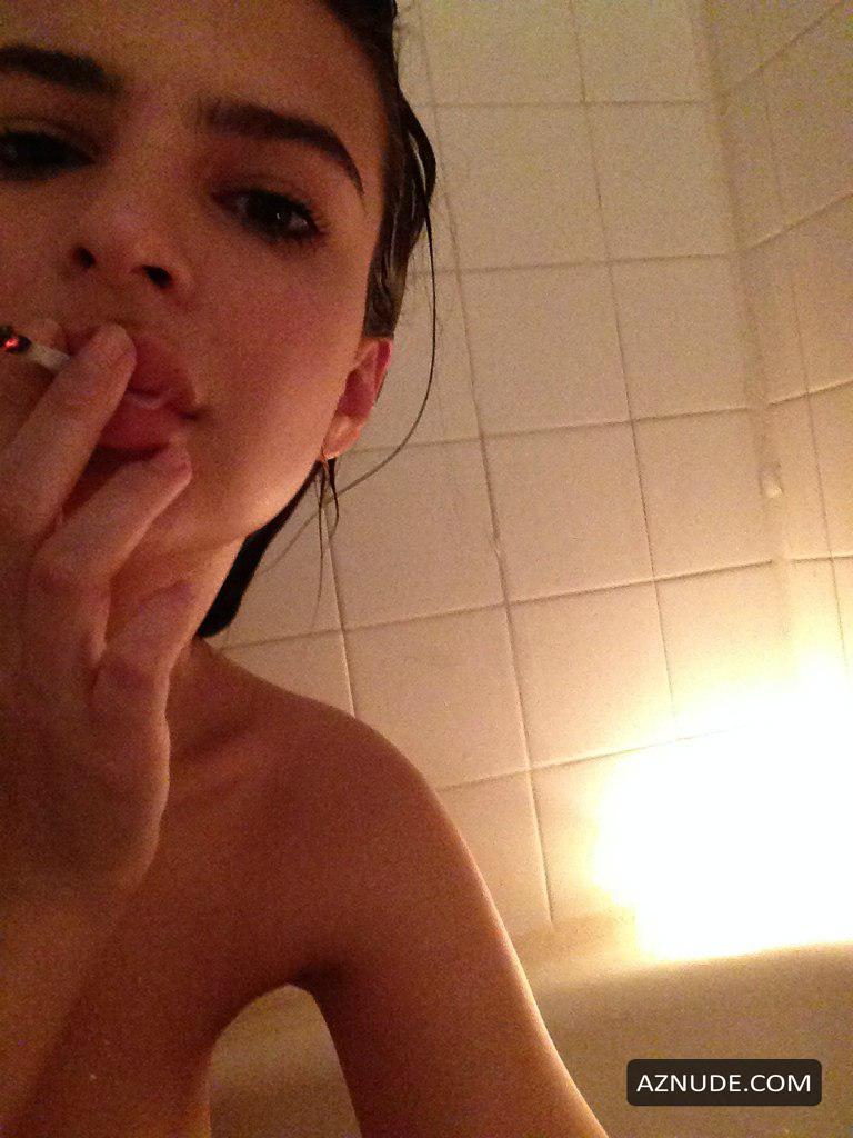 Emily Ratajkowski Huge Collection Of Nude Photos Aznude