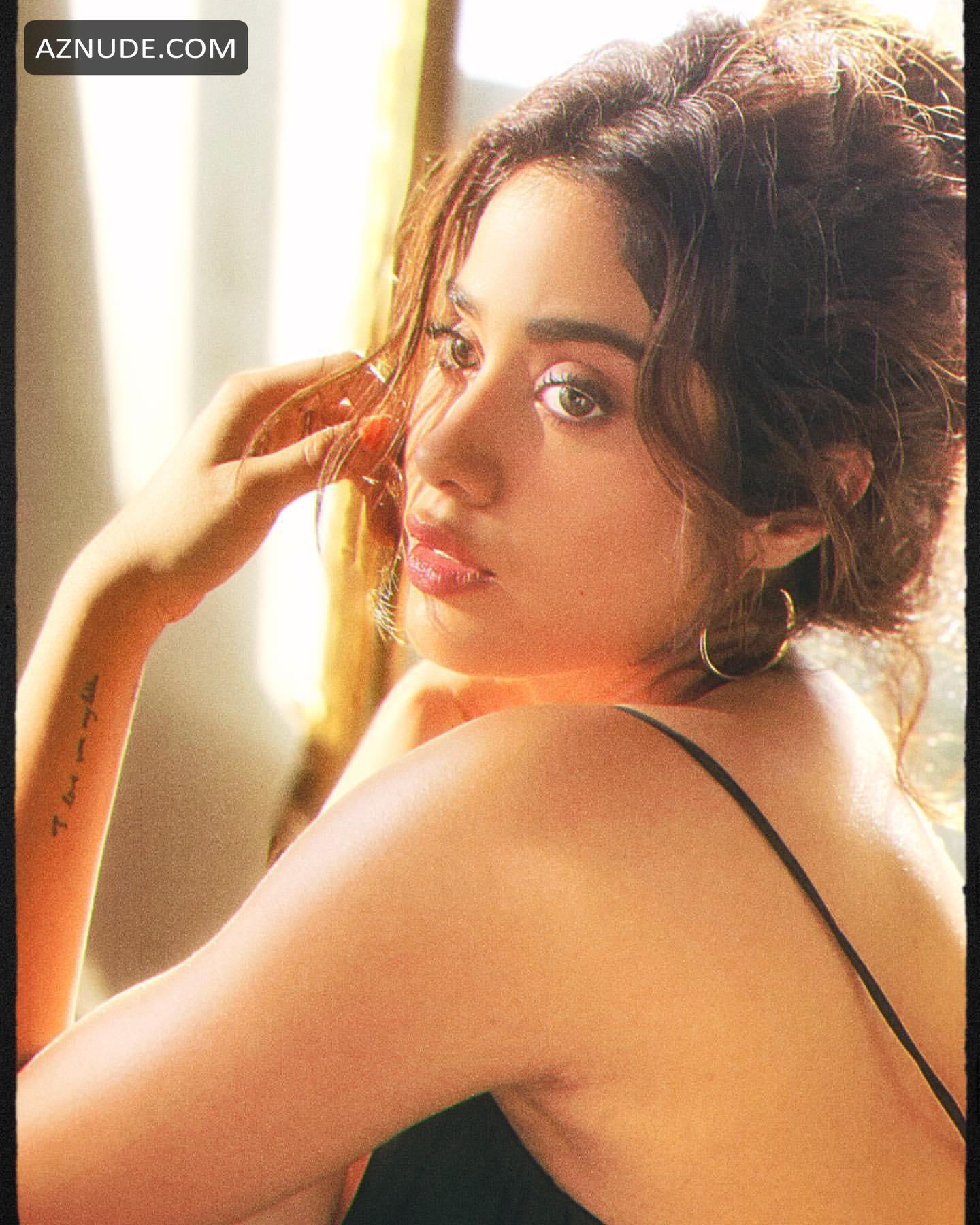 Janhvi Kapoor Hot Pics Collection February 2022 Aznude