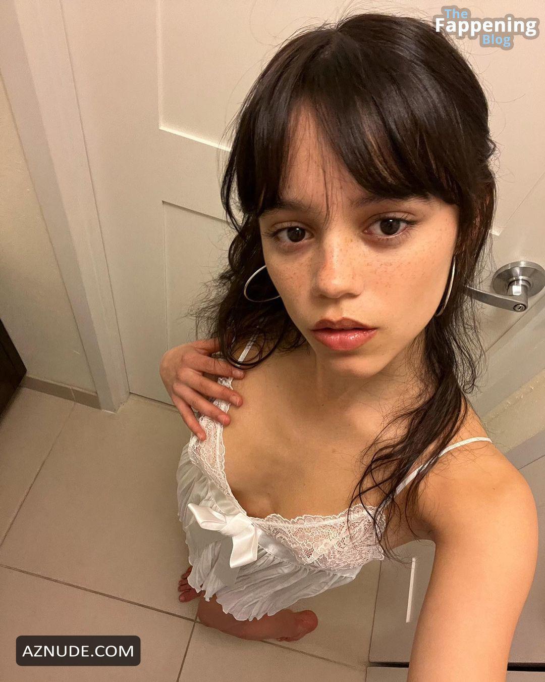 Jenna Ortega Sexy Selfie Photo Wearing a Hot Negligee image photo