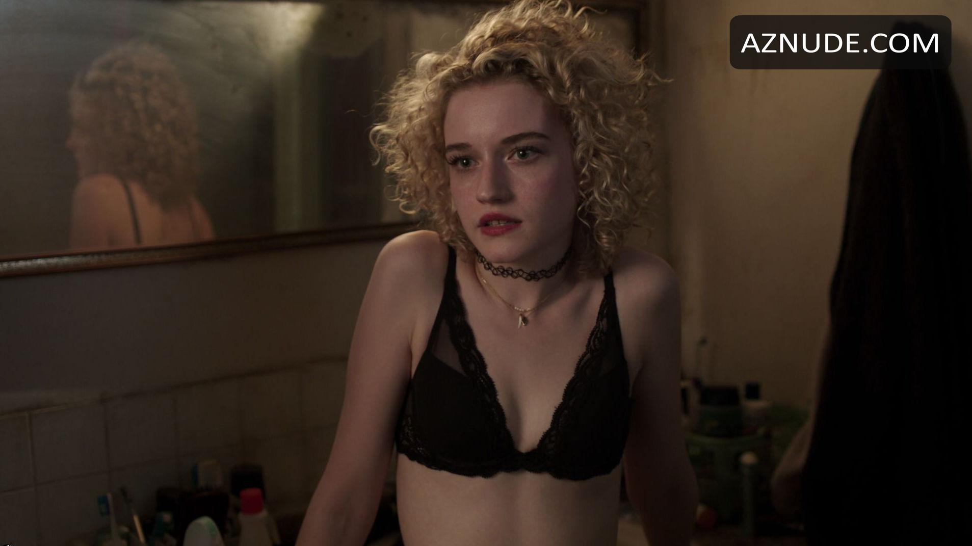 Julia garner sexy