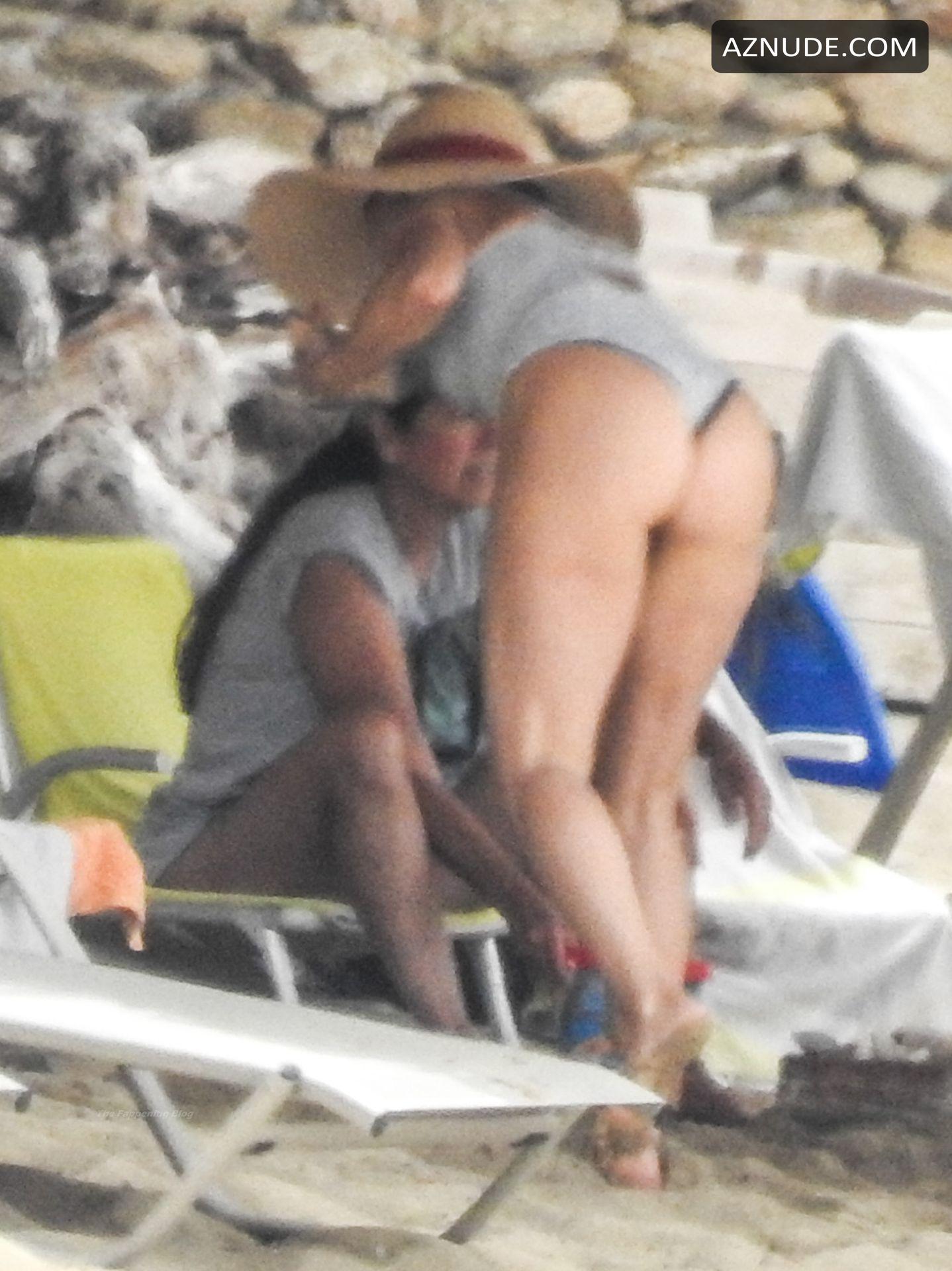 Kate Hudson Sexy Seen Having Fun At The Beach In Greece Aznude