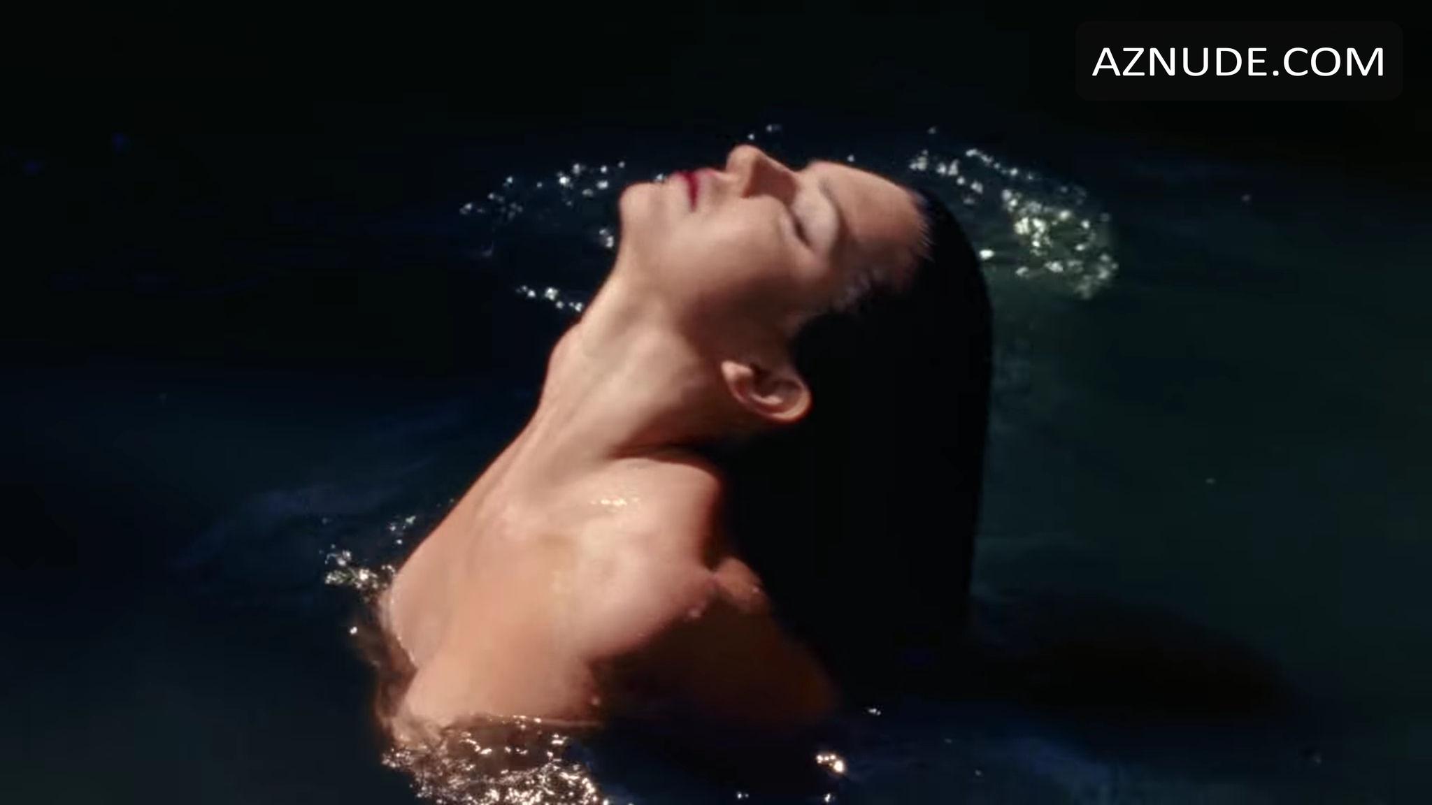 Kendall Jenner Topless For Love Aznude