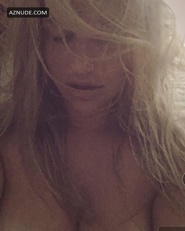 Sexy Kesha Leaked Nude Pics HD