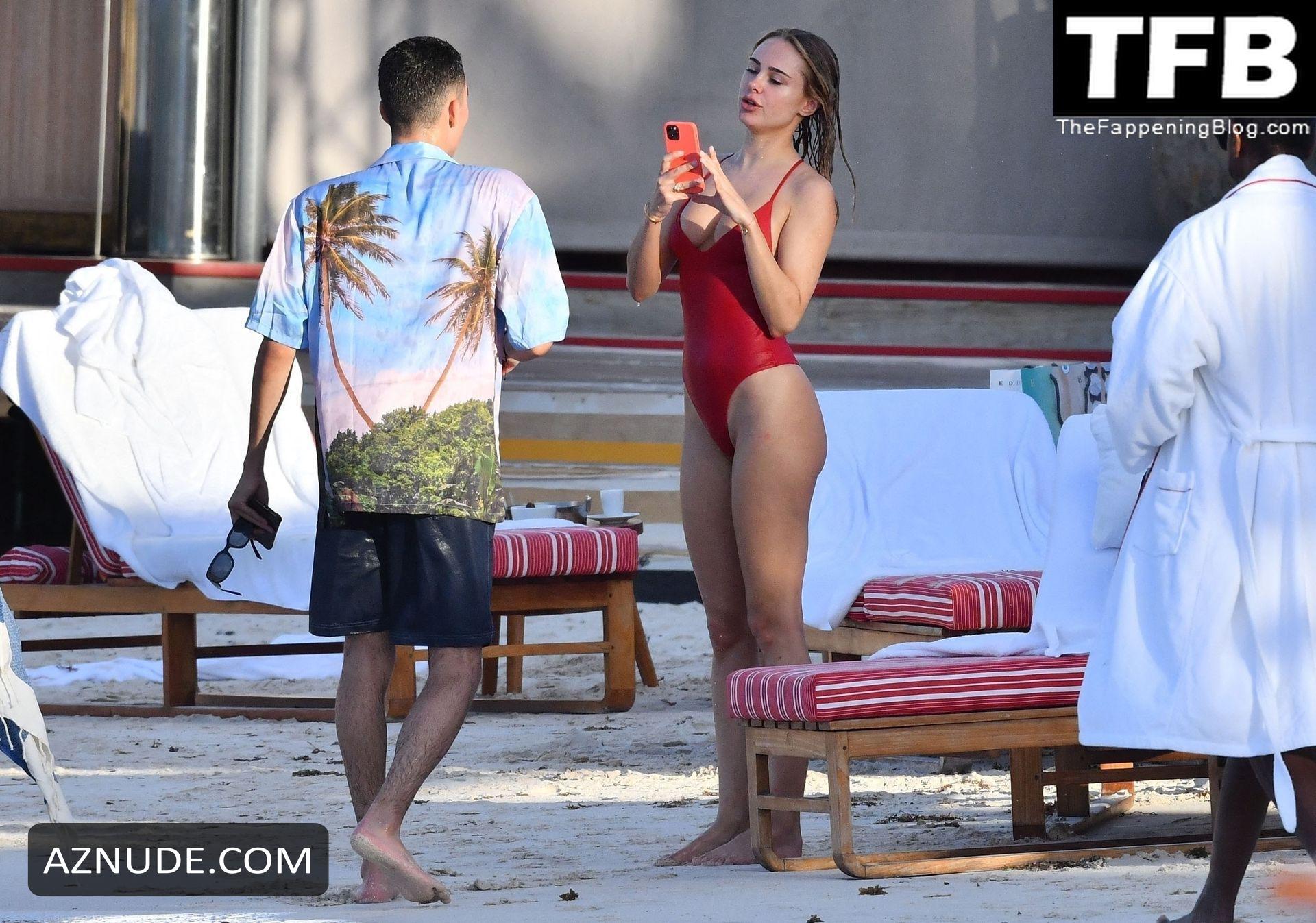 Top Kimberley Garner Stuns In Her Sexy Red Swimsuit On Holiday In St Barts