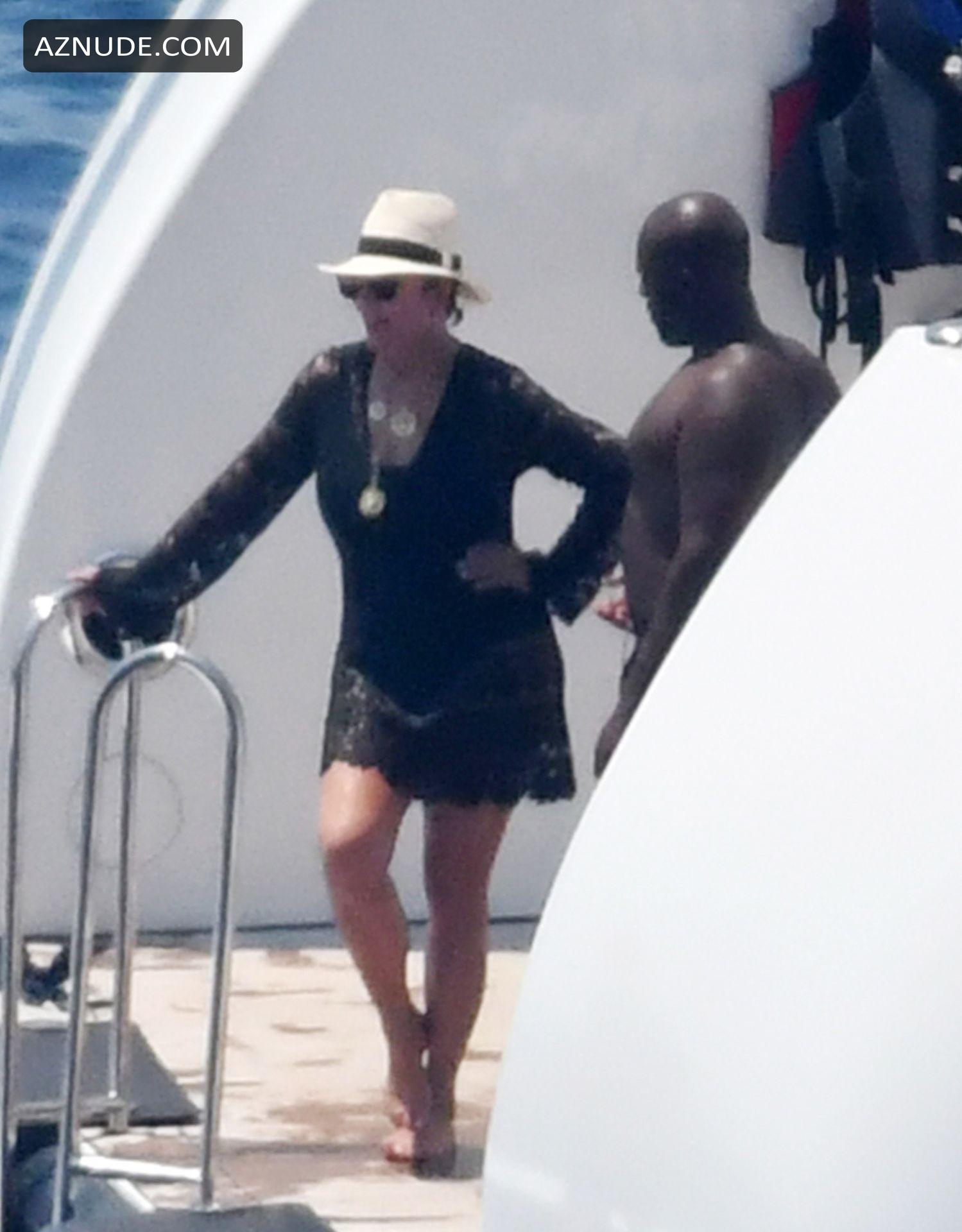 Naked kris pictures jenner [WATCH] Kris
