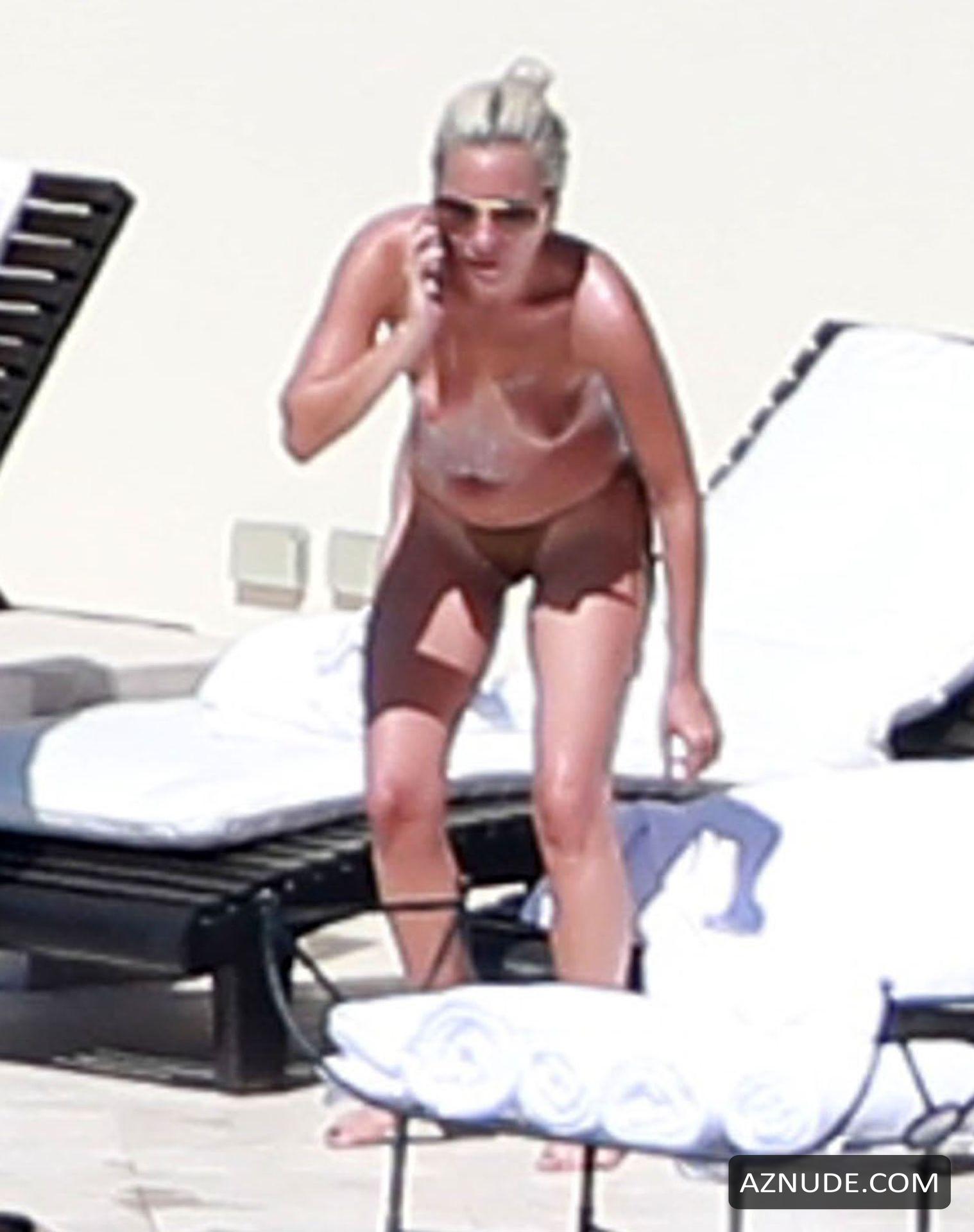 Lady Gaga Topless Sunbathing In Mexico With Friends 14 02
