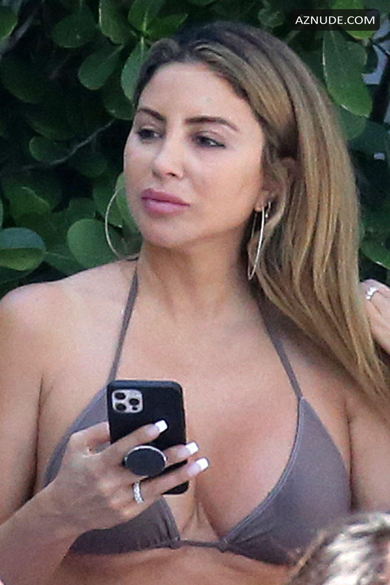 Larsa Pippen Sexy Relaxes By The Pool Showing Off Her Hot Bikini Body