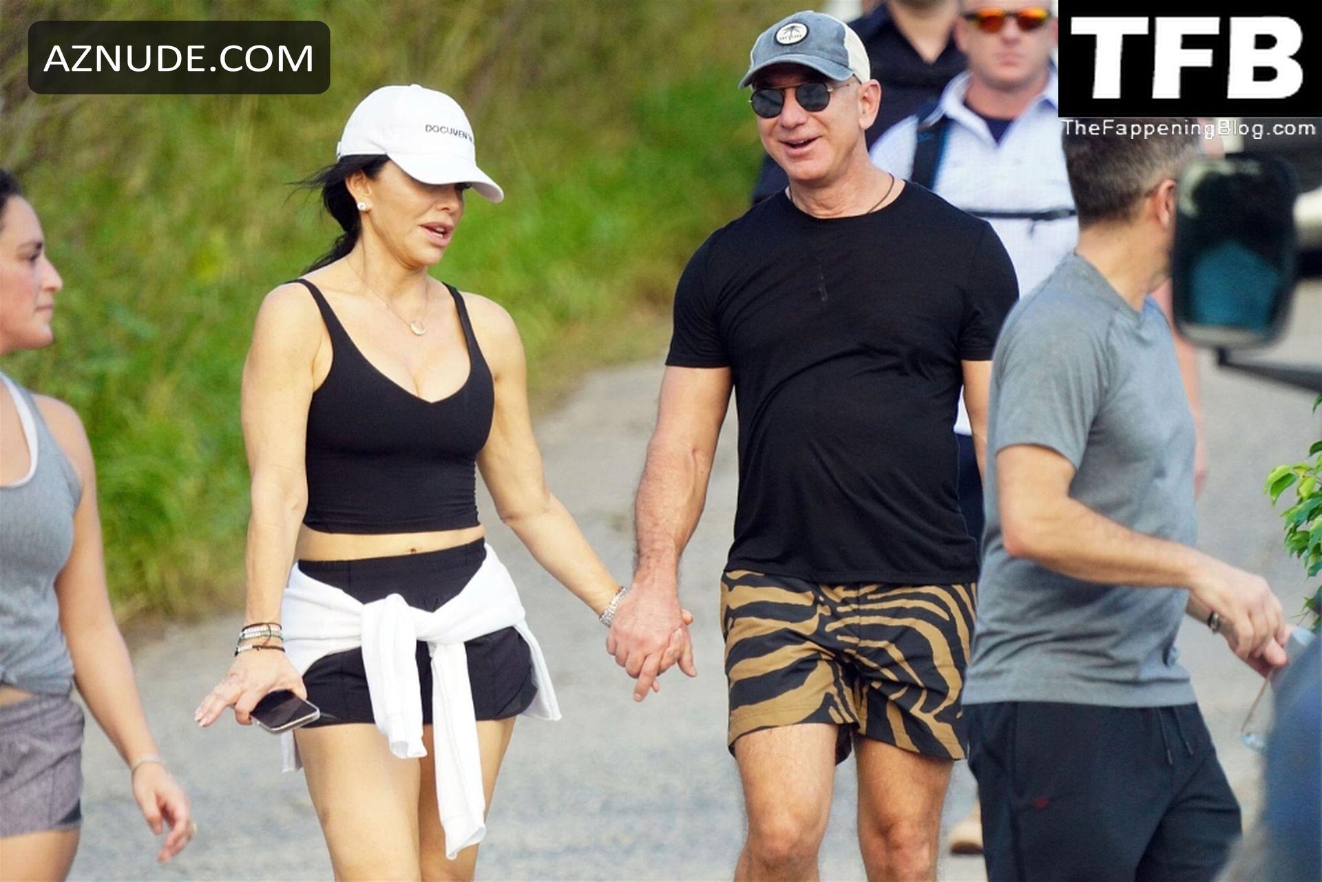 Lauren Sanchez Sexy Seen Flaunting Her Hot Body During A Hike In St Barts Aznude 8078