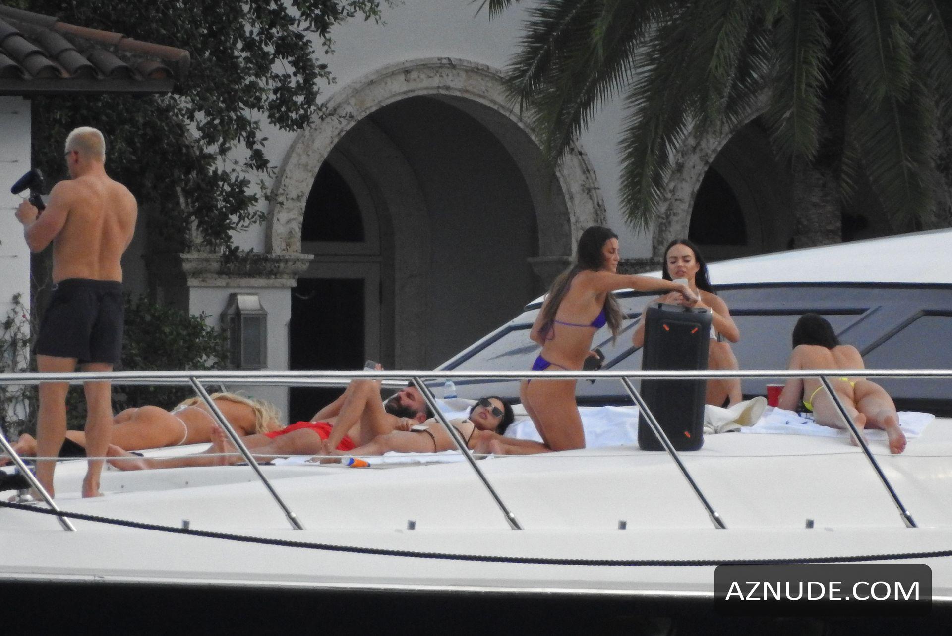 Leidy Amelia And Kinsey Wolanski Sexy In 2 Massive Yachts
