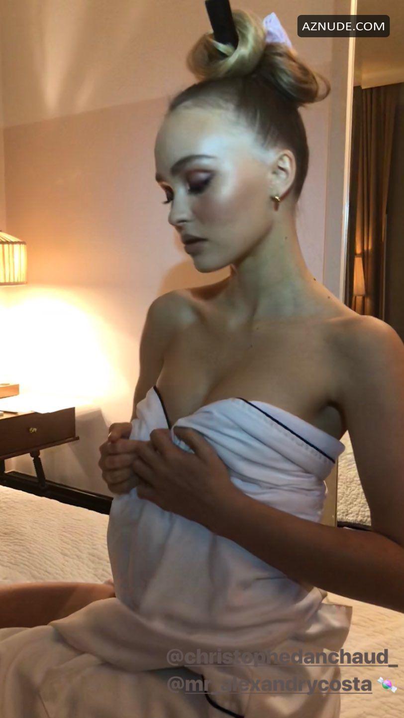 Lily Rose Depp None Nude Sexy Photos November 2018