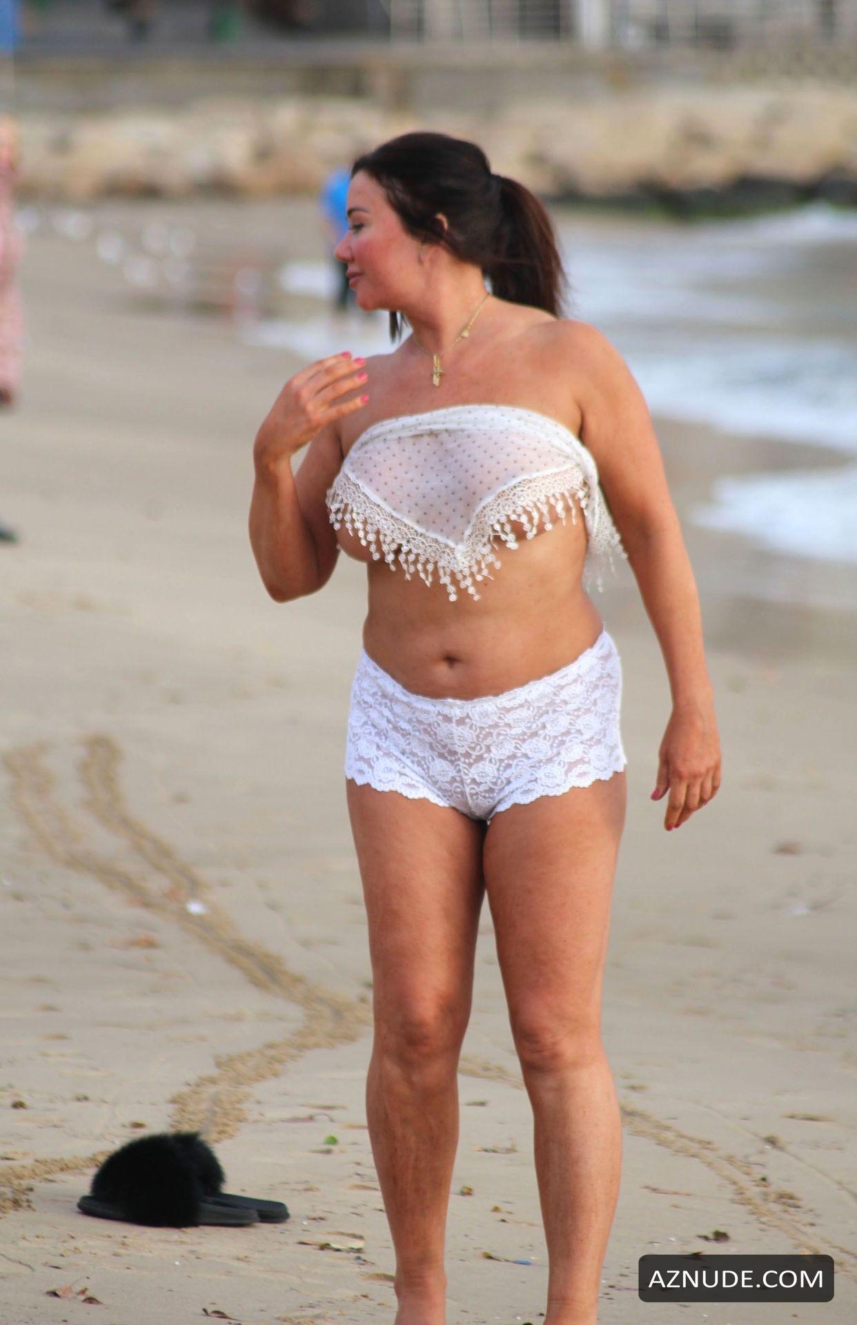 Na nud plaži gole Gole Ženske