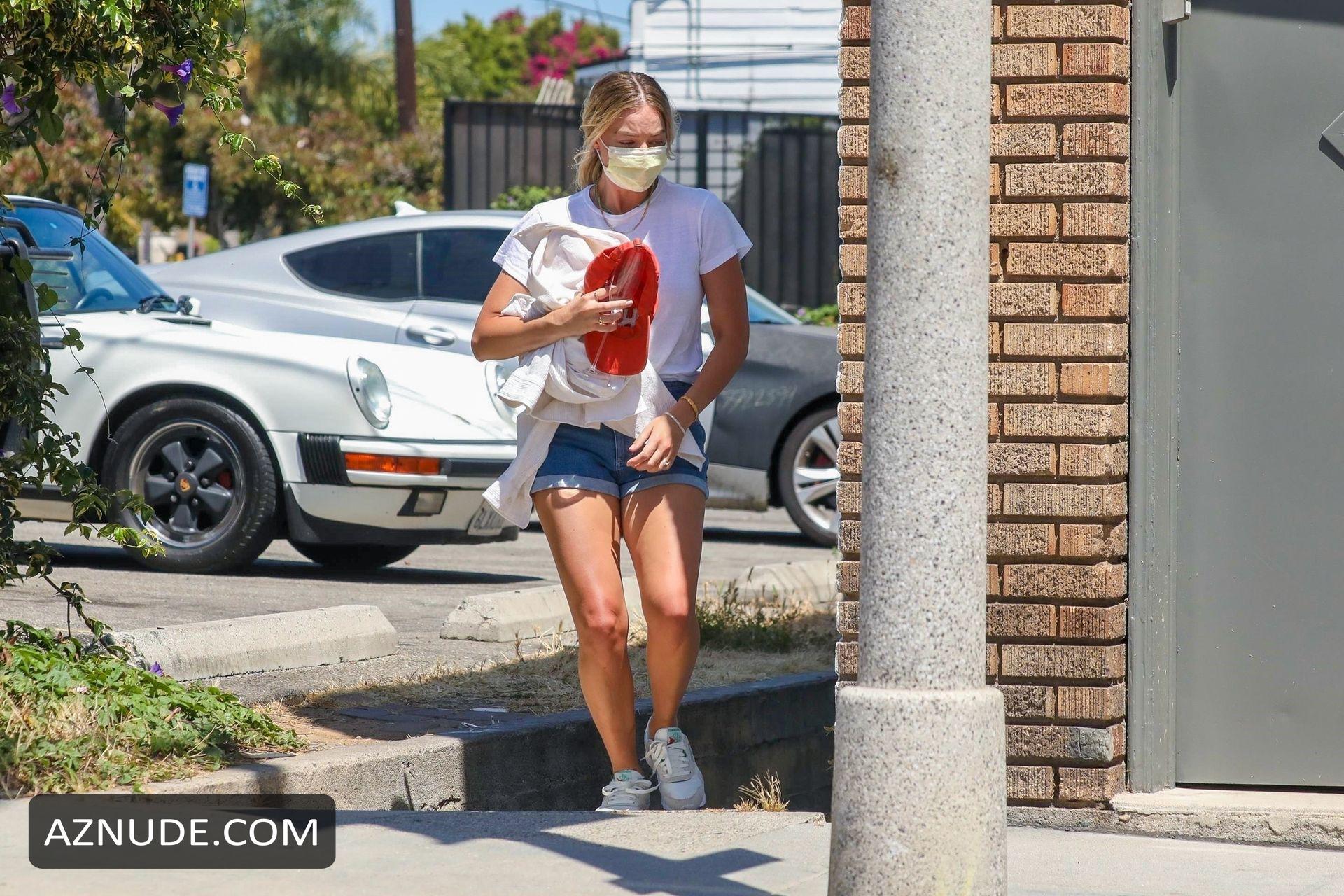 Margot Robbie Heads To An Office In Santa Monica On Sunday Afternoon