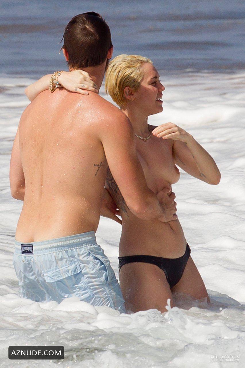 Miley cyrus beach naked