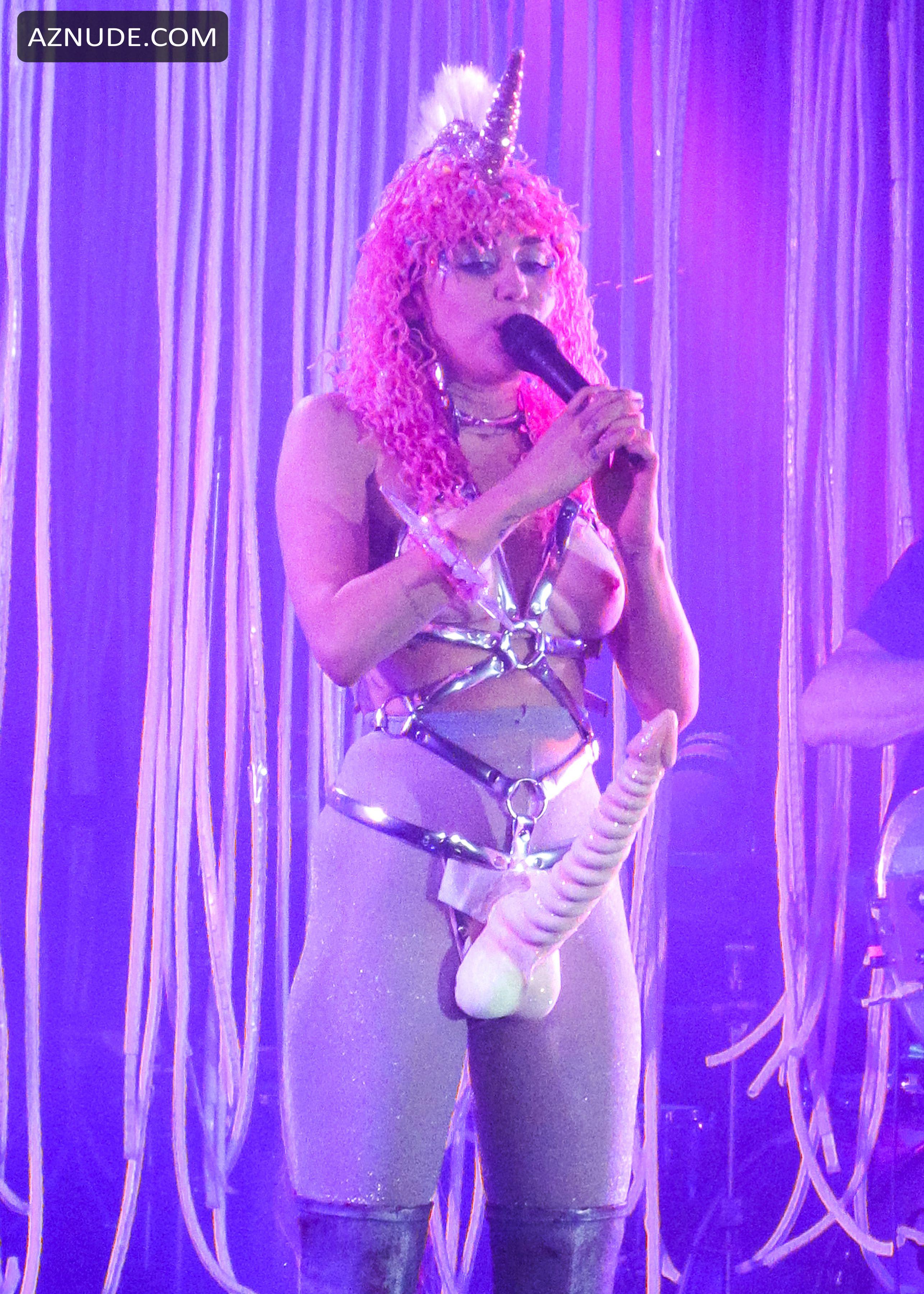 Miley Cyrus Performs Live At Echostage In Washington Dc 27 11 2015