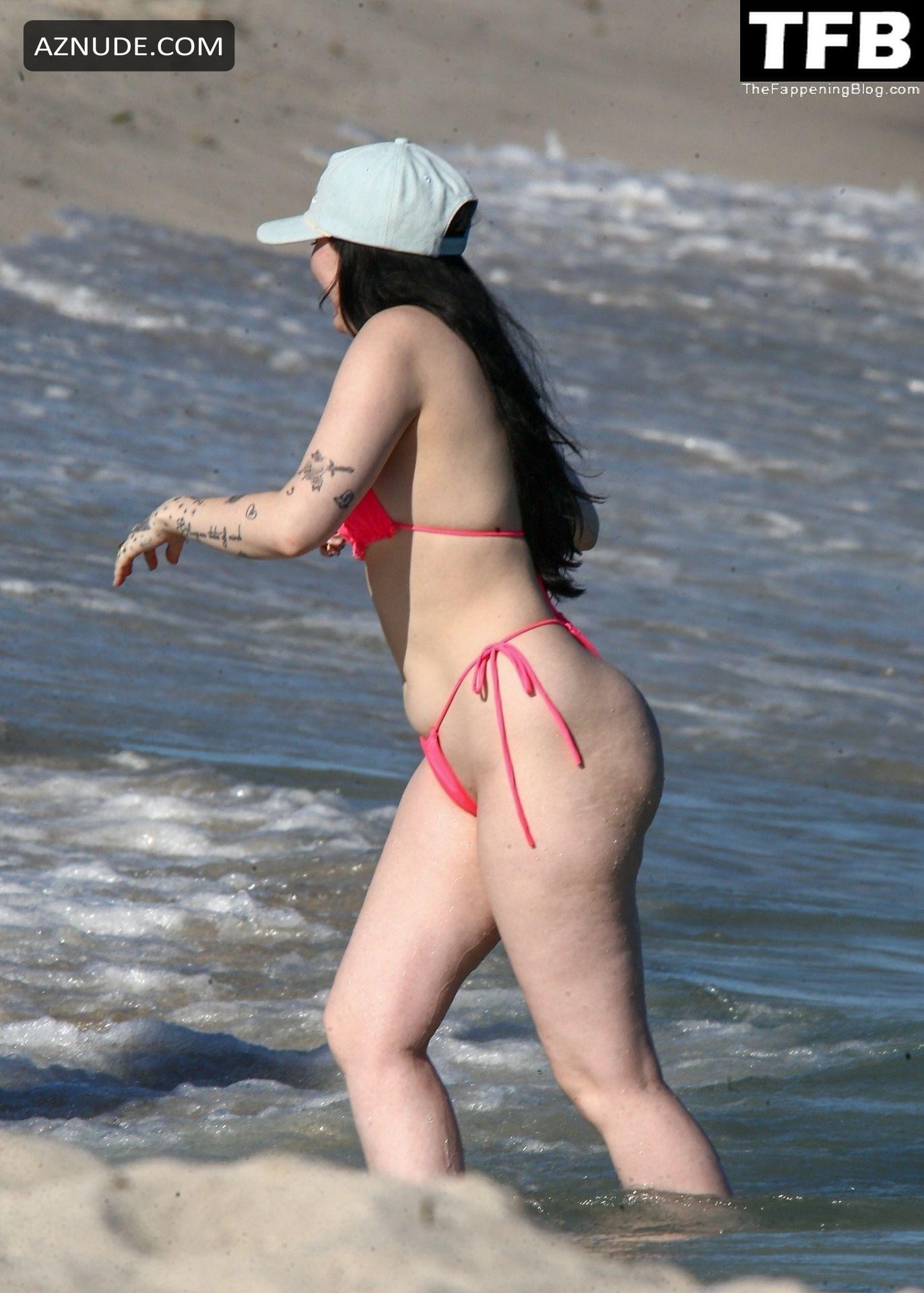 Noah Cyrus Sexy Seen Flaunting Her Hot Tits And Ass In A Bikini At The Beach  in Miami - AZNude
