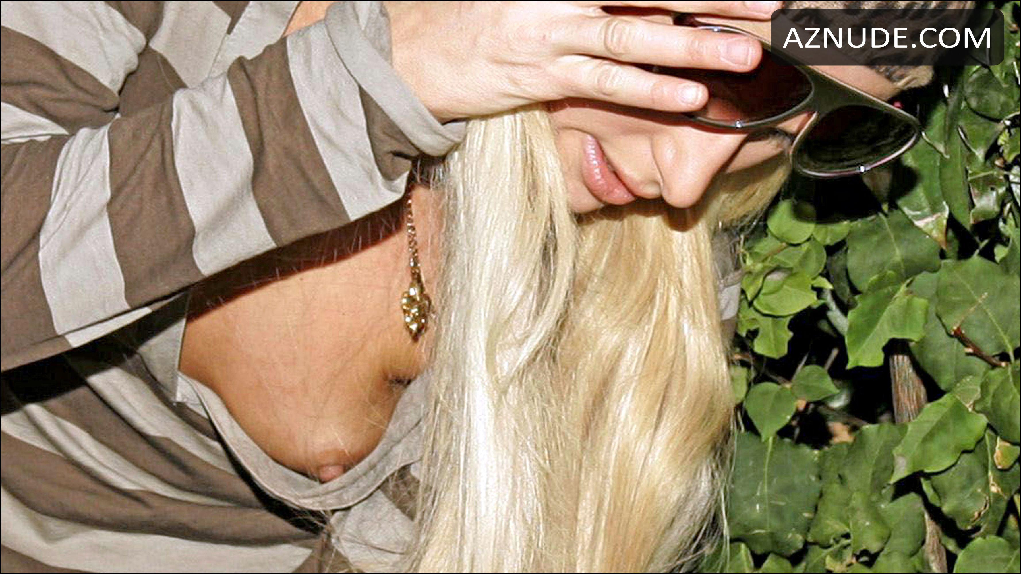 Uncensored paris hilton boob slip photos