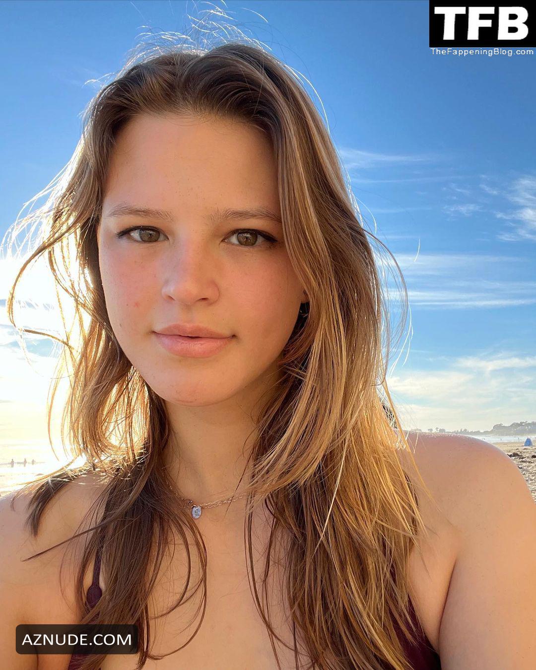 Peyton kennedy naked