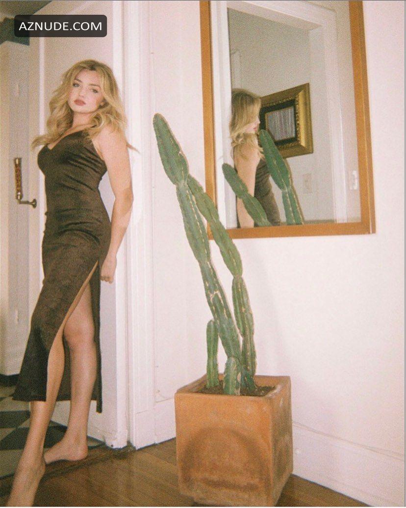 Peyton List Roi Looks Gorgeous Posing Braless For The New Facetime Photoshoot And Social Media