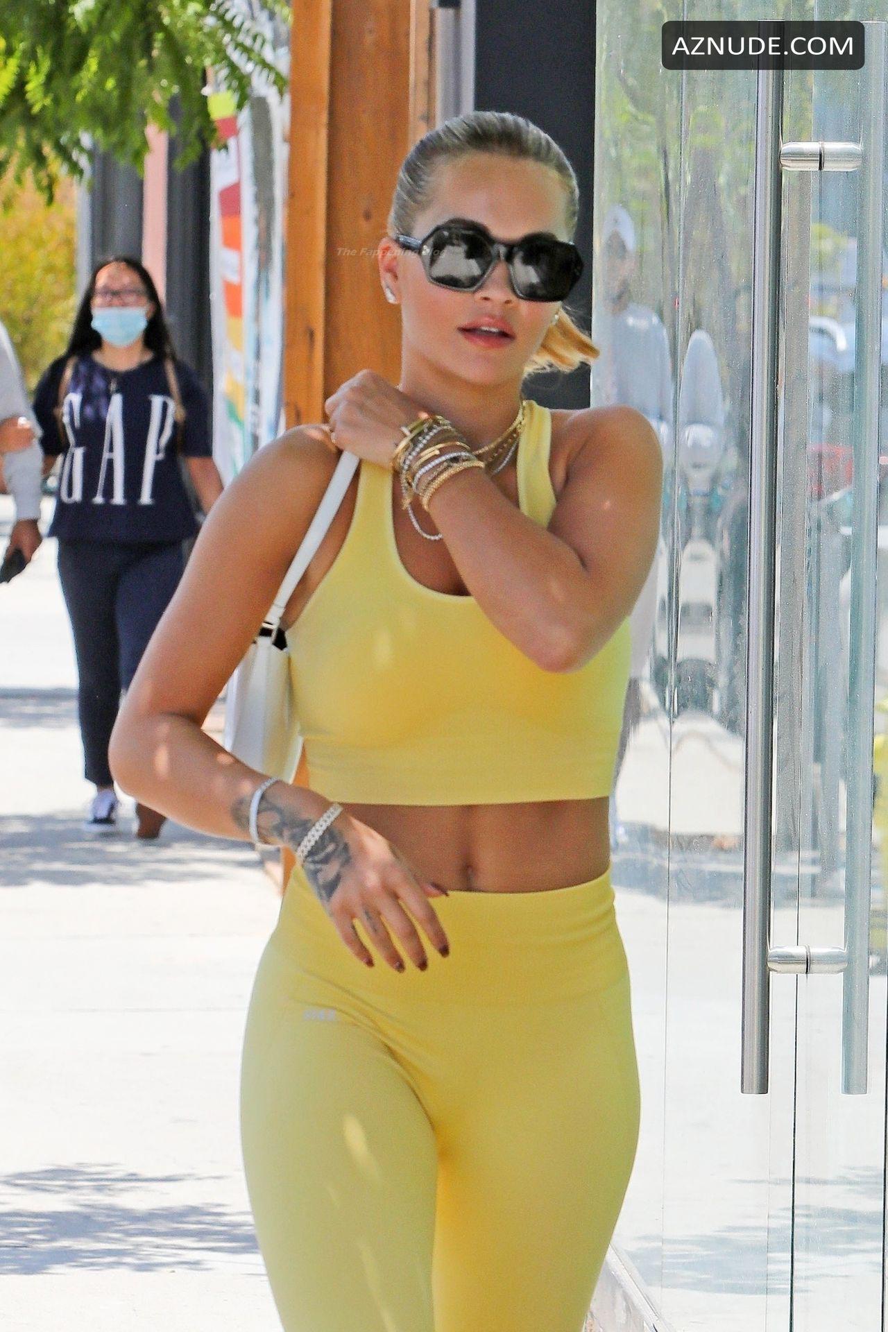 Rita Ora Sexy Flaunts Her Sensational Physique In All Yellow Gym Wear
