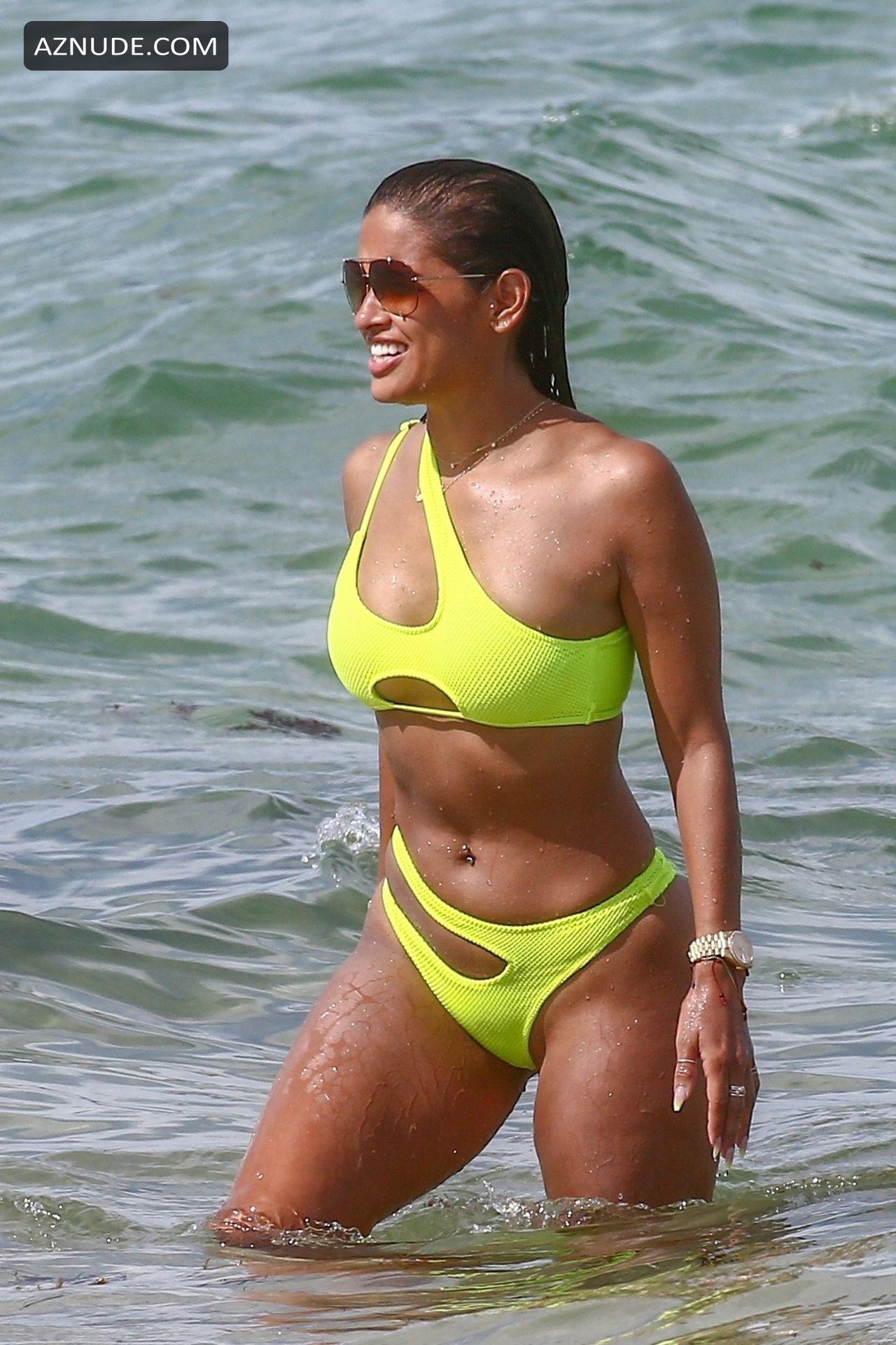 Rocsi Diaz Sexy Cools Off In The Ocean With An Unknown Male Companion