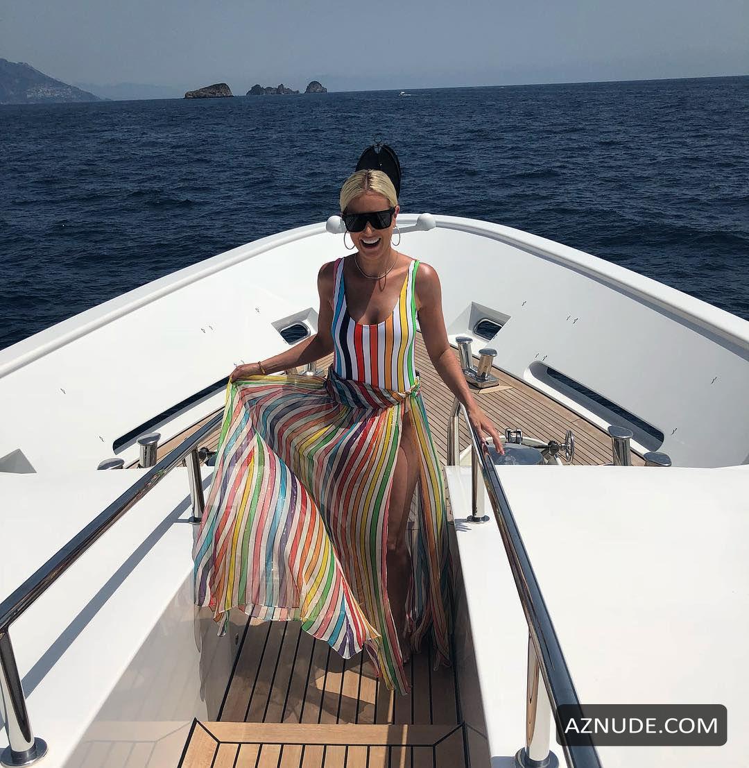 Roxy Jacenko Sexy Enjoying A Day At Sea While On Holiday