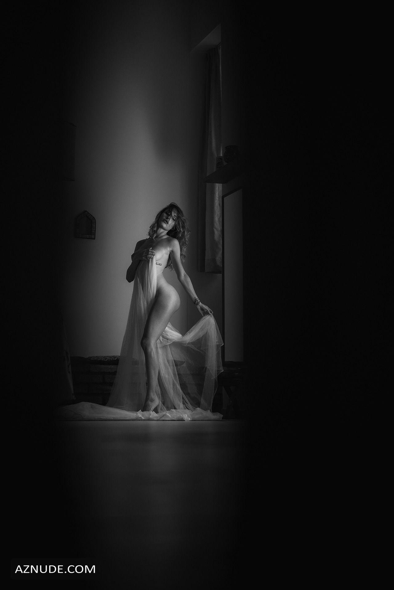Sadie Gray Nude And Sexy Photoshoot Aznude