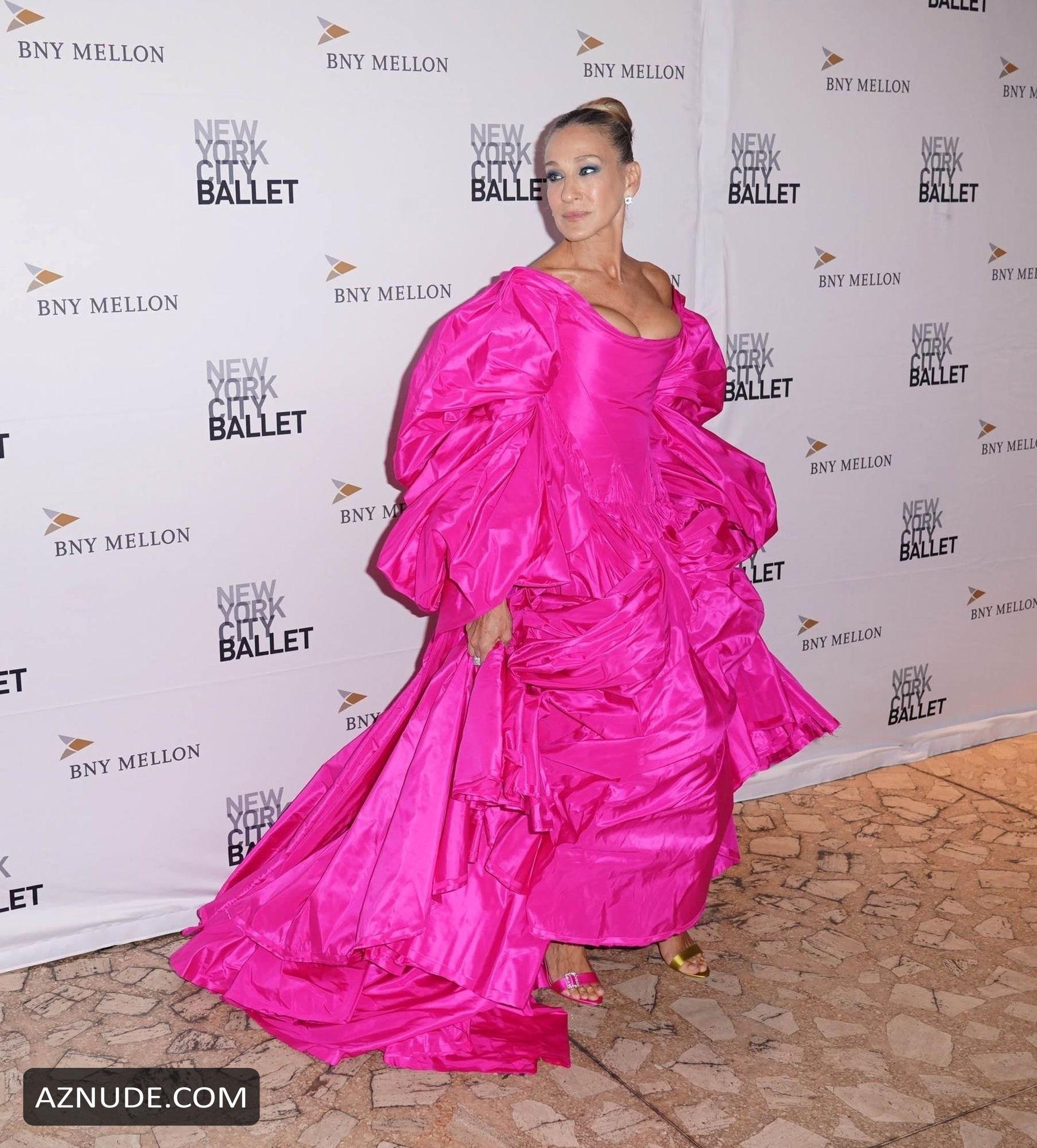 Sarah Jessica Parker Sexy In A Beautiful Pink Dress At The New York Sarah Jessica Parker Sexy In A Beautiful Pink Dress At The New York