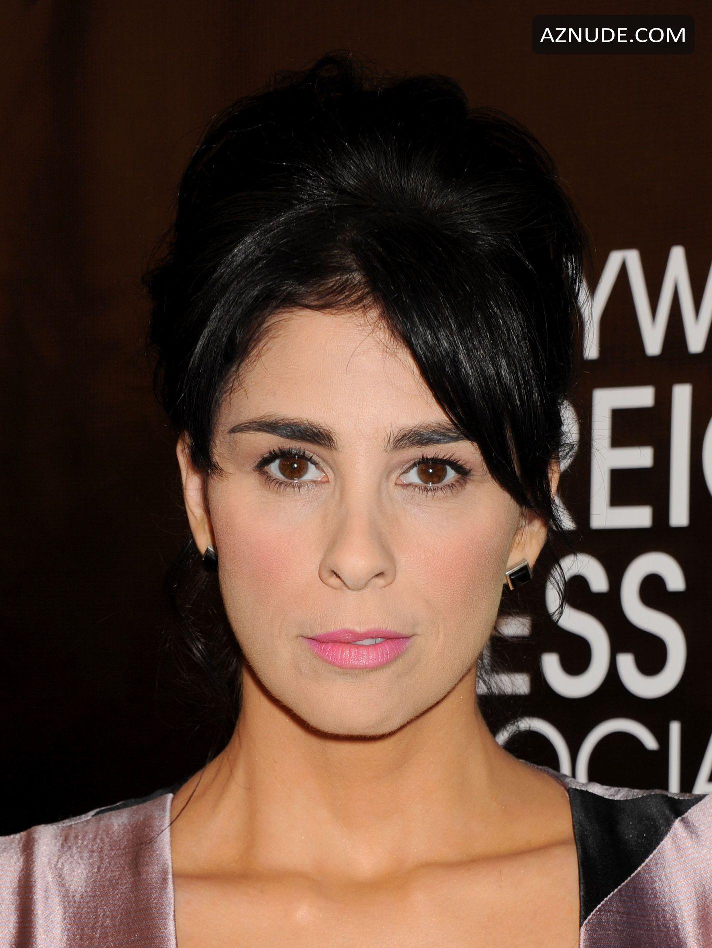 Sarah Silverman Cleavage In Hollywood Foreign Press