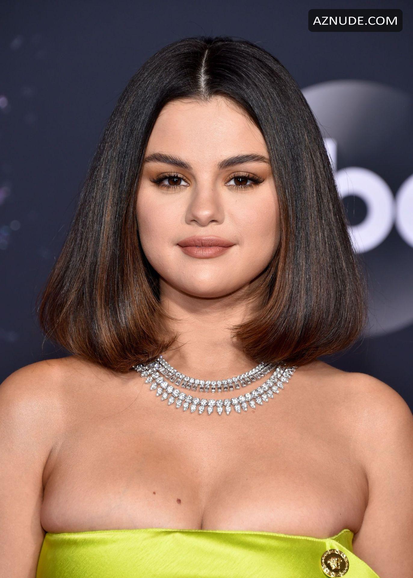 Model Selena Attends The 2019 American Music Awards At Microsoft Theater In Los Angeles Aznude