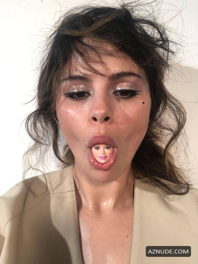 Selena Gomez Shows Her Body In A Photoshoot For Dazed