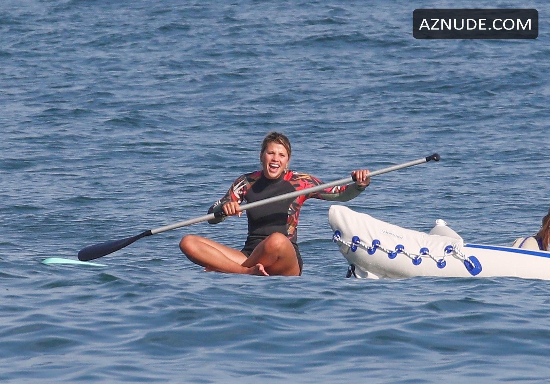 Sofia Richie Paddle Boarding With Friends Off The Coast Of Malibu Aznude