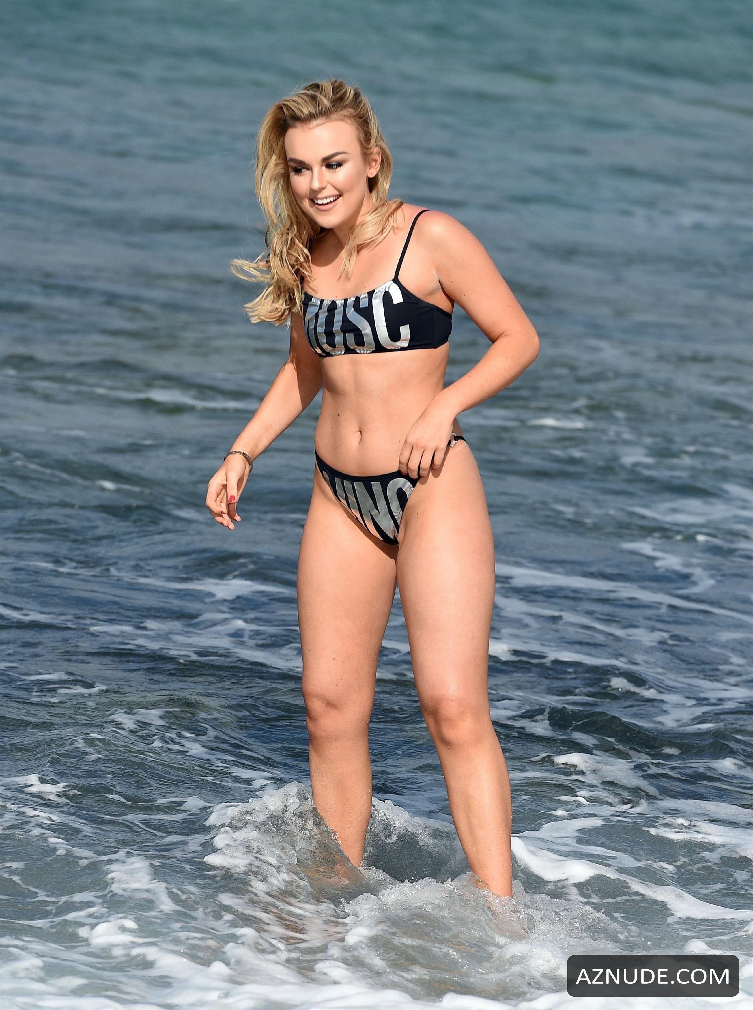 Tallia Storm Sexy Body In A Bikini While Enjoying The Beach In Sunny